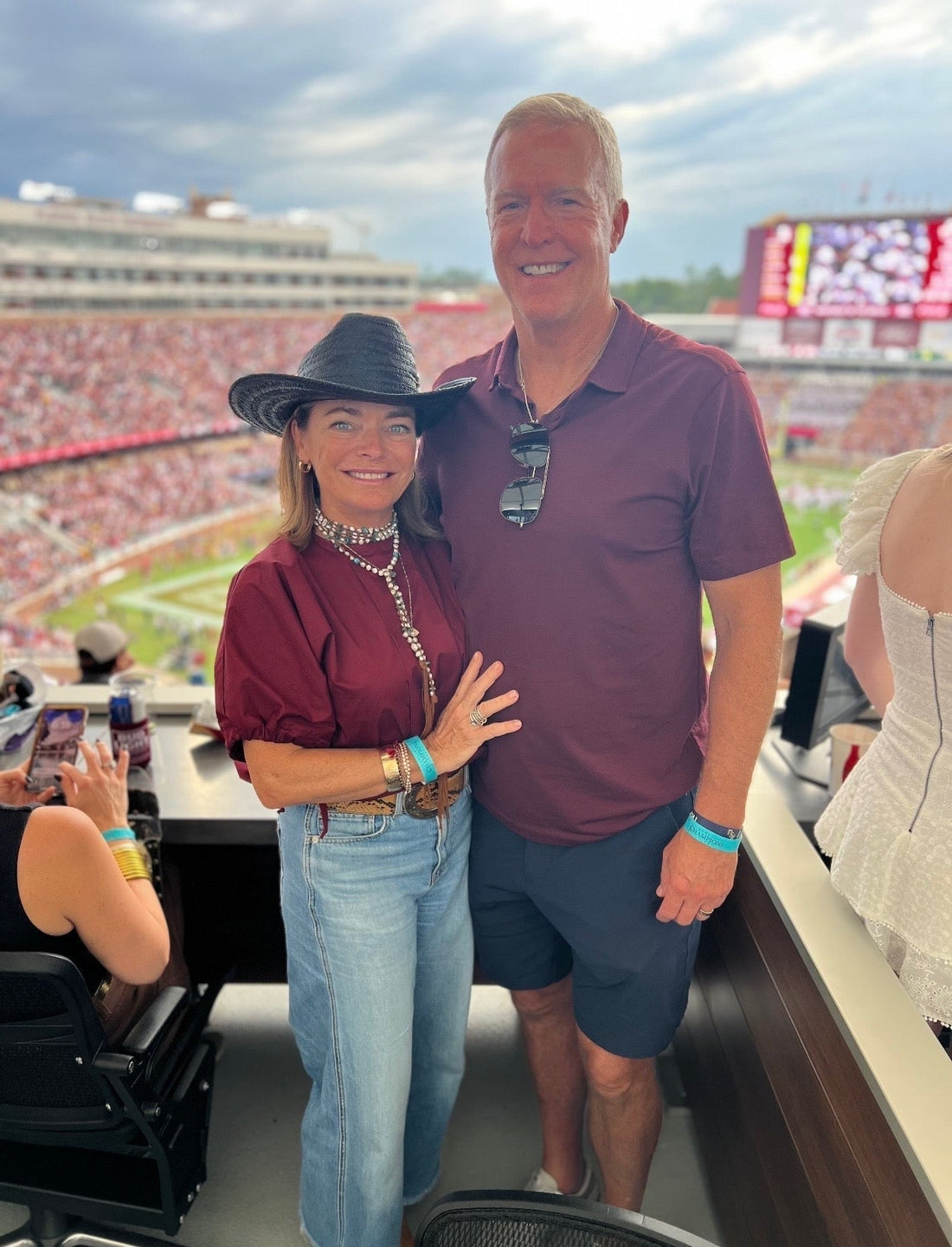 DOWN, SET, TAILGATE!