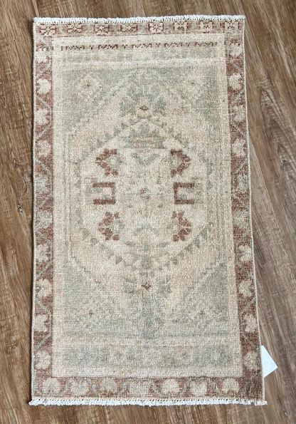 Vintage Mini Oushak Rug - 2'x3'