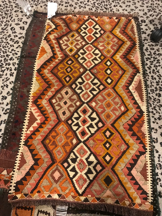 2'x3' Kilm Rug