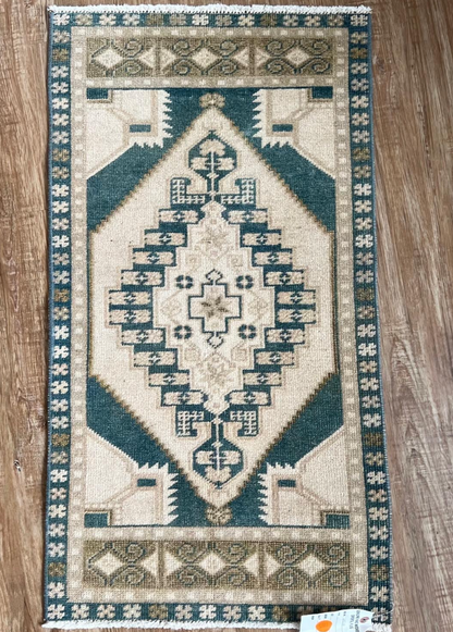 Vintage Mini Oushak Rug - 2'x3'