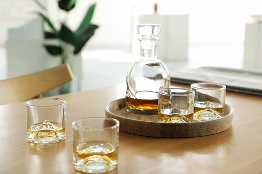 The Peaks Whiskey Set - Set of 4 + Decanter