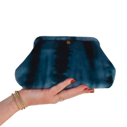 Liette Velvet Clutch - Navy Blue | Blue