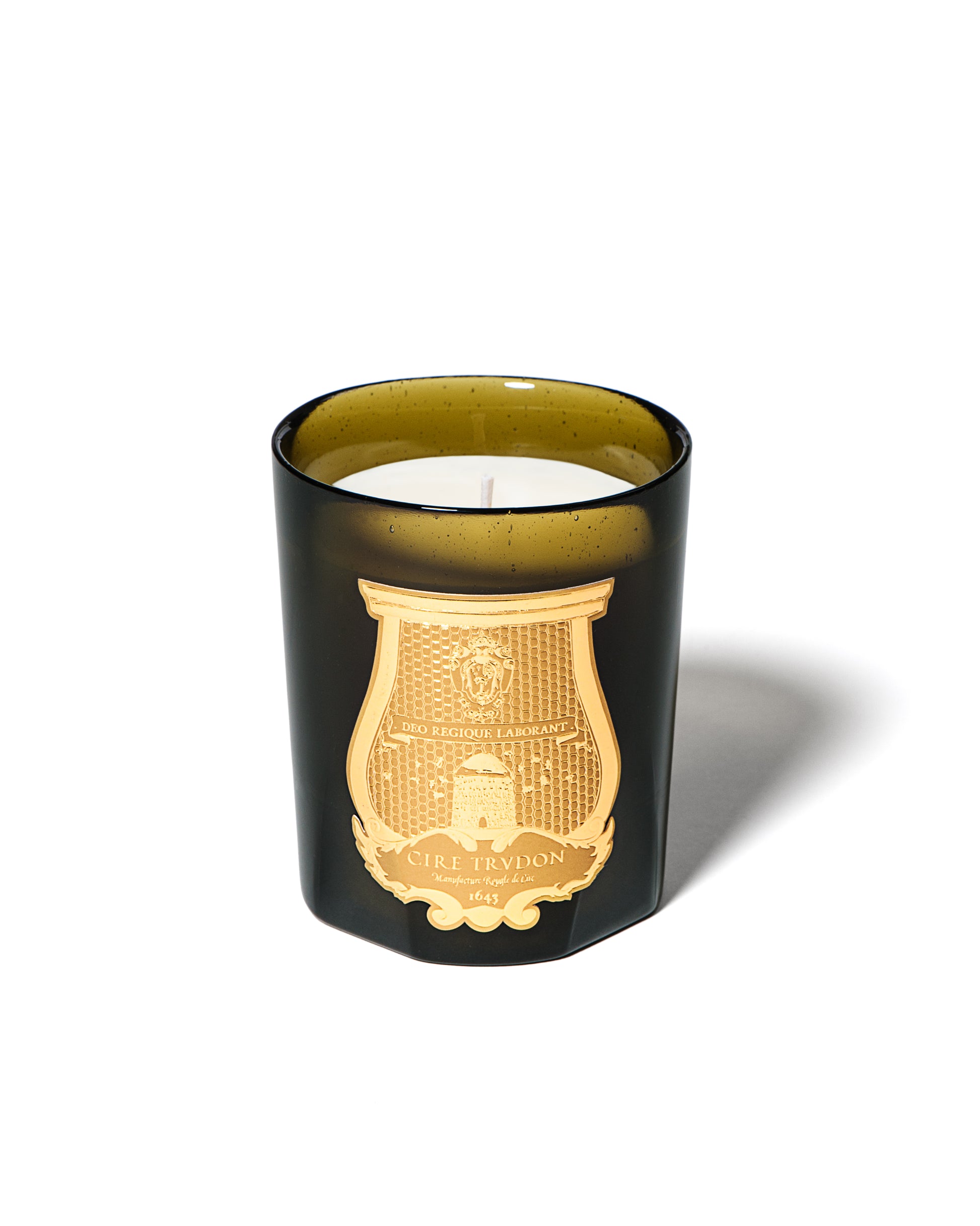 Dada Candle - Tea and Vetiver - Classic