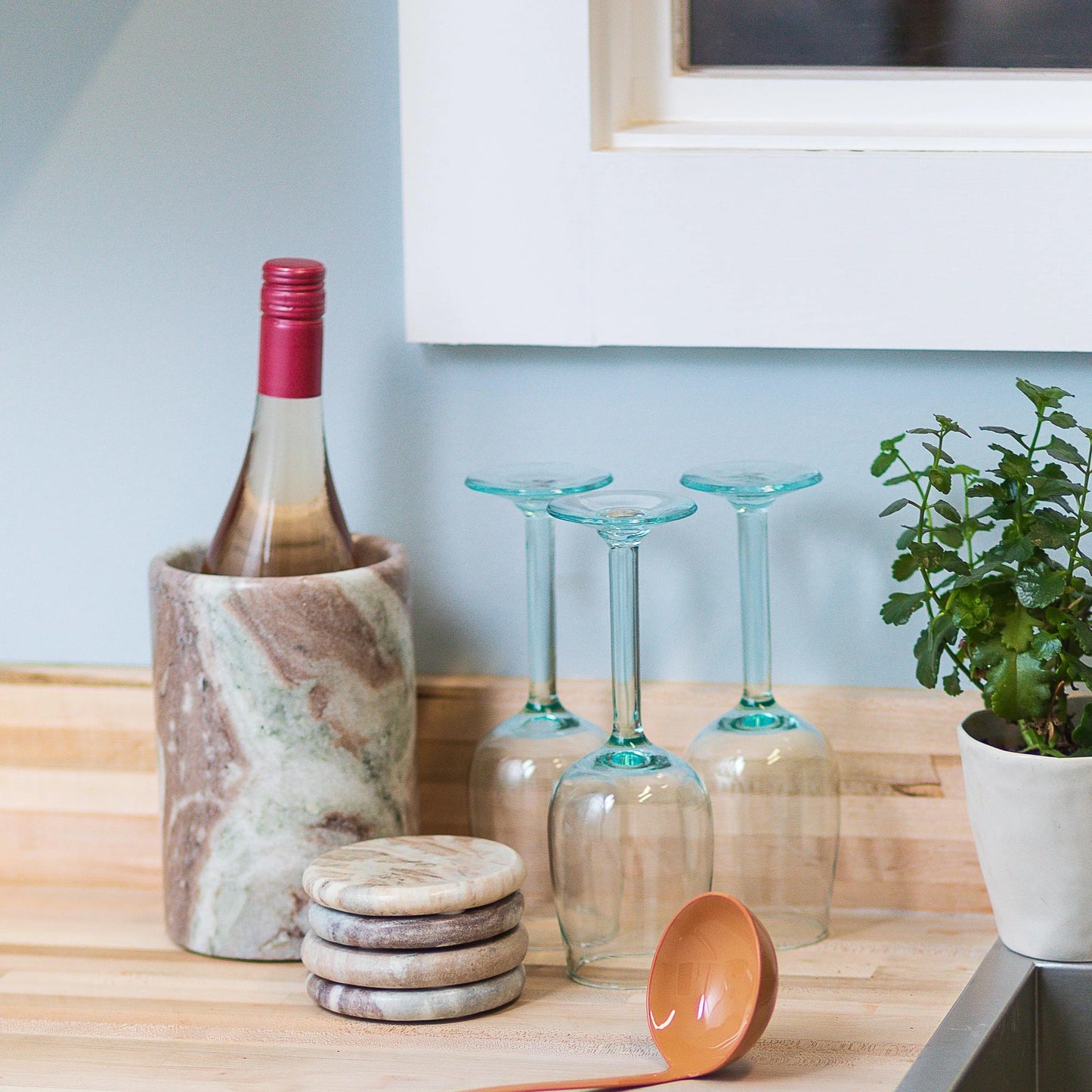 Waterfall Marble Bottle Holder