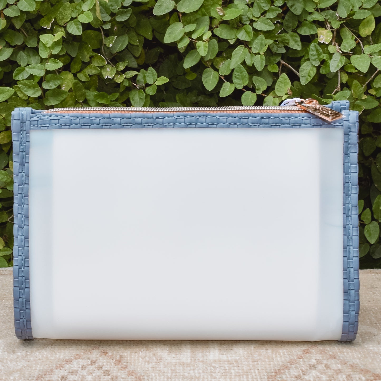 Medium Zip Cosmetic Case - Miami | Ultramarine