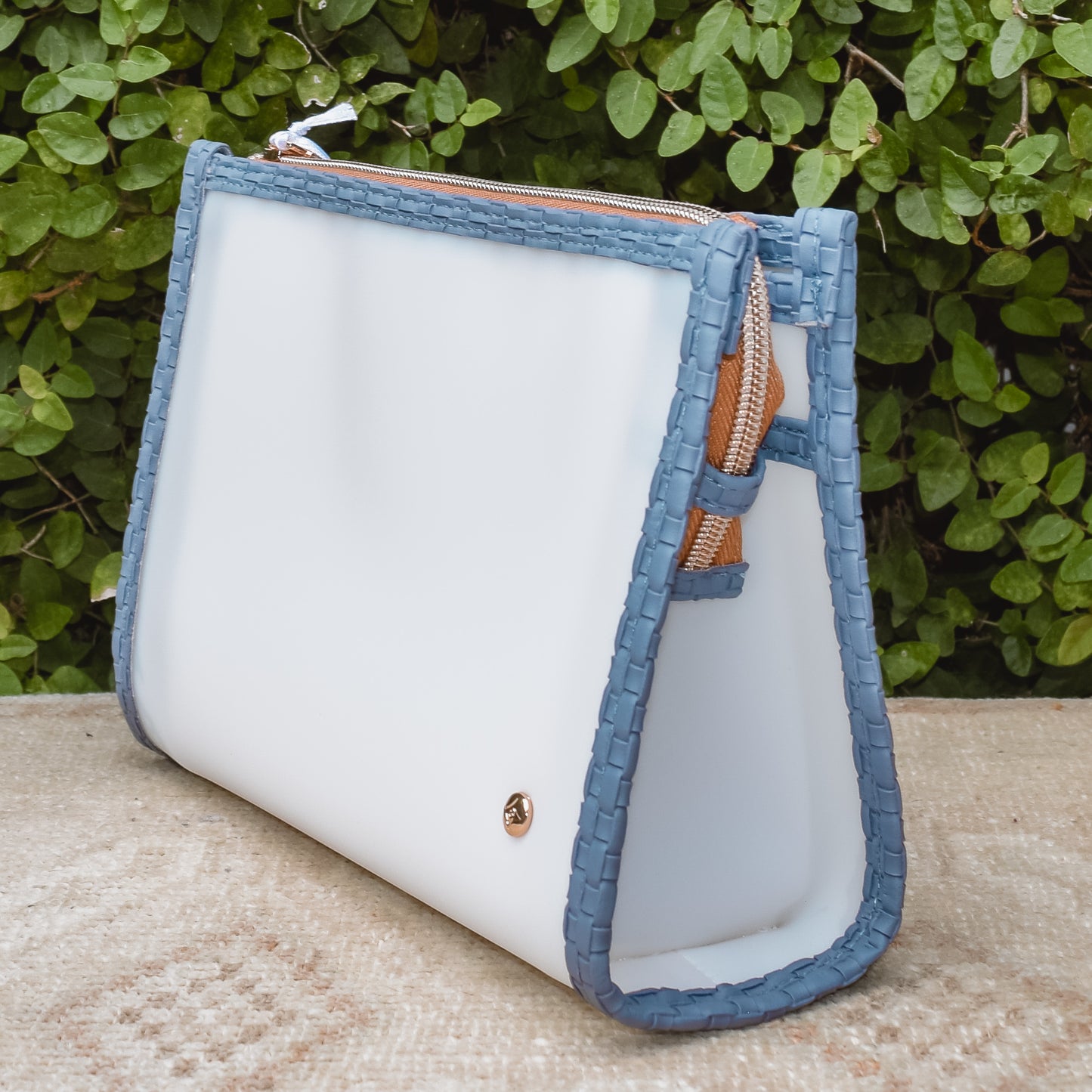 Medium Zip Cosmetic Case - Miami | Ultramarine