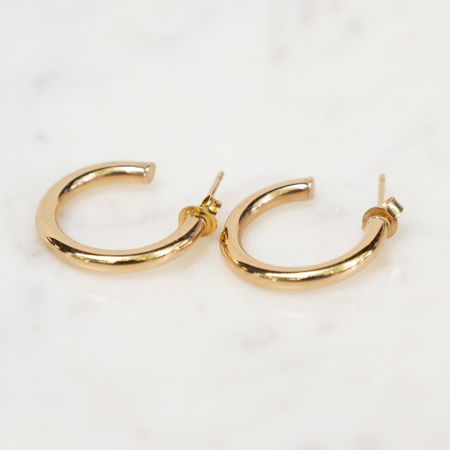 14k Puffy Hoop