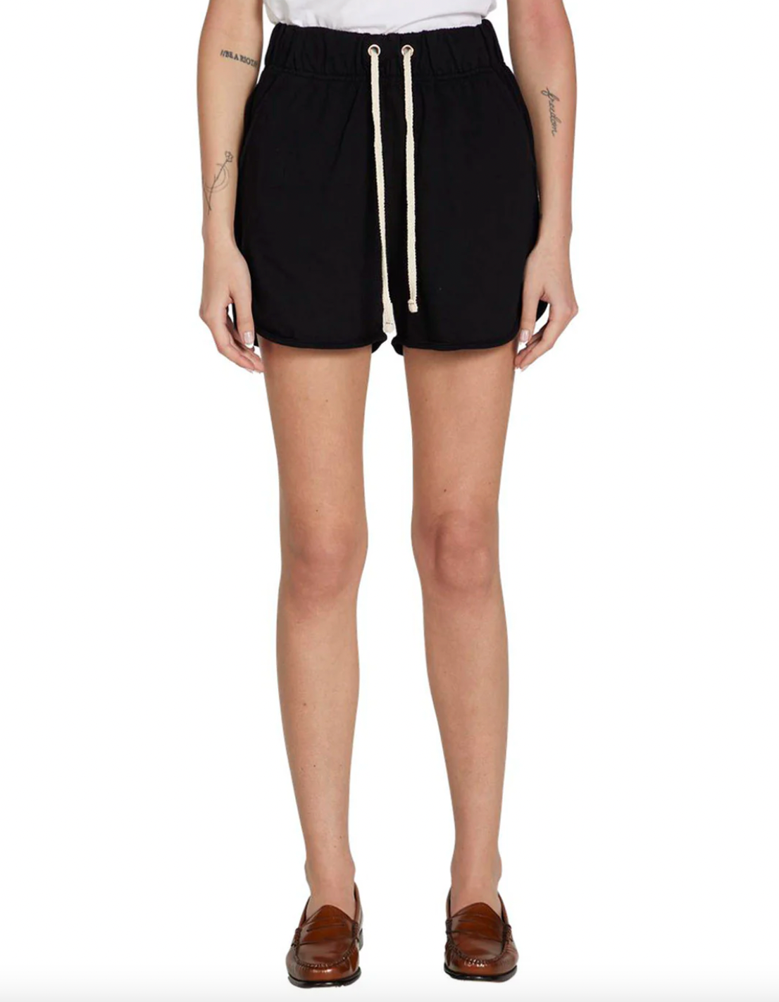 Serena Scallop Short