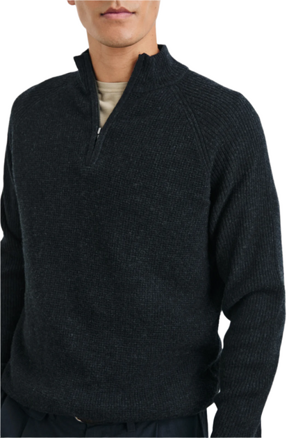 Stark Quarter Zip - Cast Iron