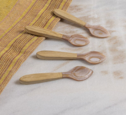 Serin Shell Medium Spoons - Set of 4