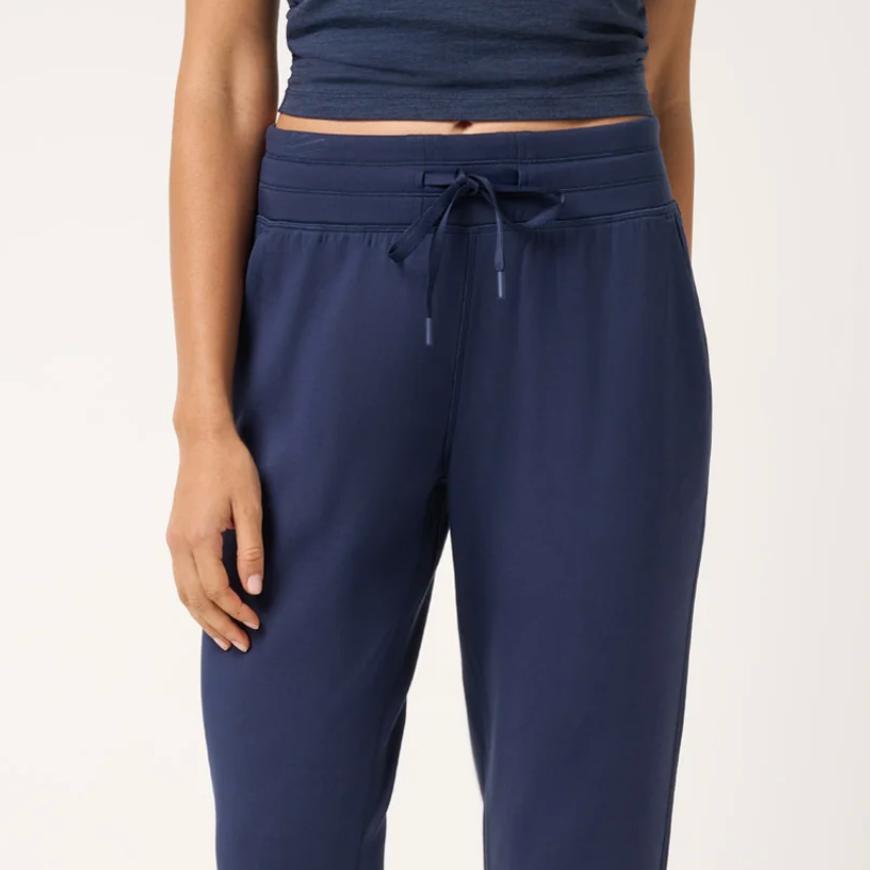 Skyloft Soft Ankle Pant
