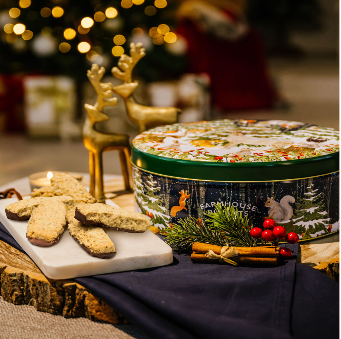 Farmhouse Biscuit Tin