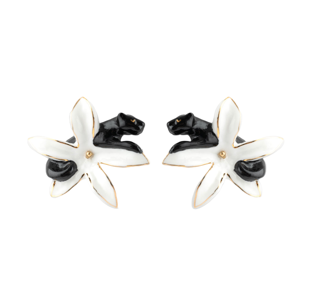Black Panther & White Erine Flower Stud Earrings