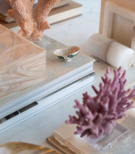 Decorative Natural Shell Footed Dish