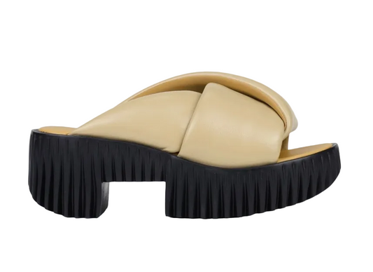 Plia Anda Platform Sandal