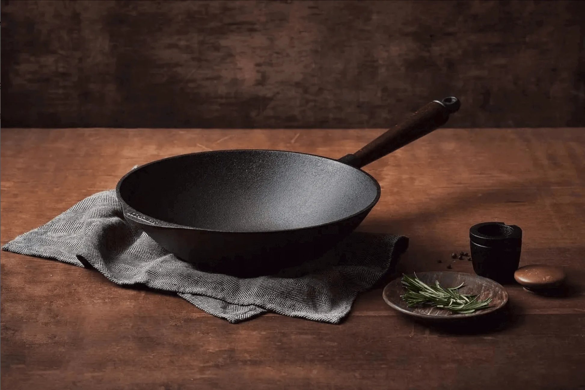 Wok with Walnut Handle - 12"