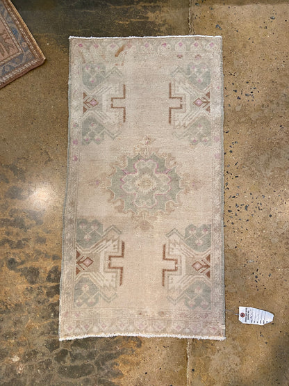 Vintage Mini Oushak Rug - 2'x3'