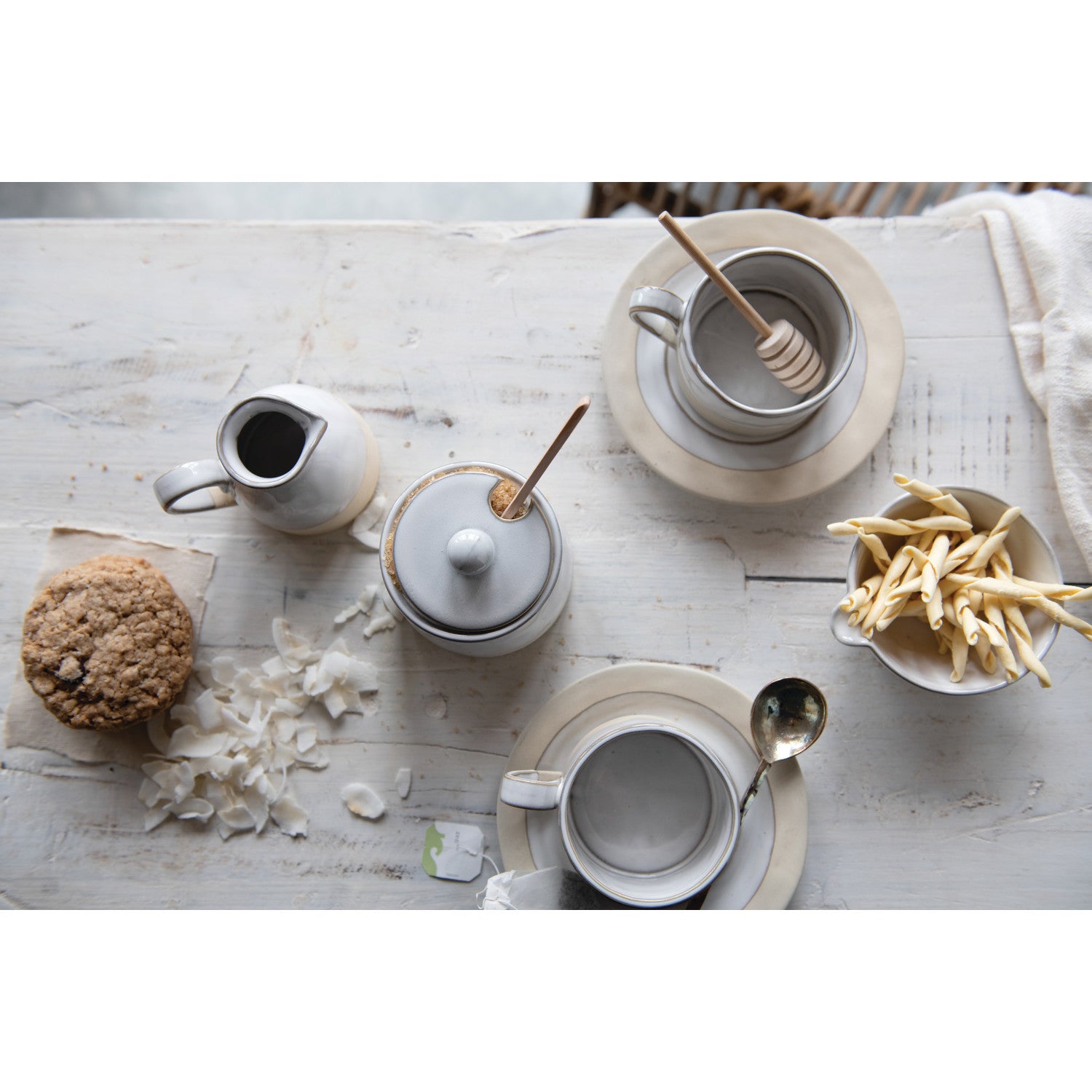 sugar potおまとめ Creative Co-Op Sugar Pot with Lid and Spoon | Hearth and Soul